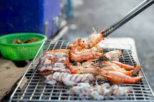 Langostinos Camarones Parrilla Estufa Carbón Camarones Parrilla Barbacoa Mariscos Estufa — Foto de Stock