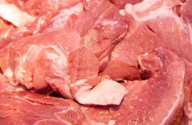 Çiğ domuz piyasasında arka plan için. Yemek pişirmek için taze et. , et lezzetleri., domuz üzerinde Pazar., ezilmiş domuz, ham ezilmiş et. Domuz eti çiğ gıda biler