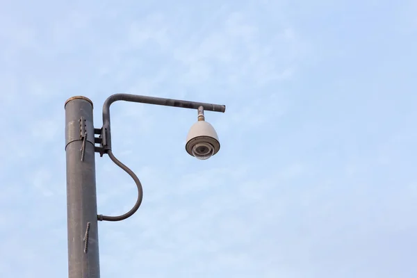 Övervakningssystem För Övervakningskameror Utomhus Suddig Natt Stad Landskap Bakgrund Modern — Stockfoto