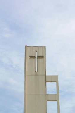 Haçlı Kilise Çatısı. Kutsal haçile kilise binası çatı. Kilise binası Dış. 