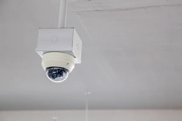 Säkerhet Cctv Kameraövervakningssystem Parkeringshus Hus Eller Varuhus Suddig Natt Stad — Stockfoto