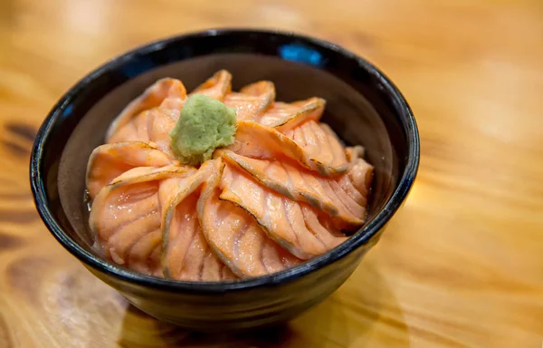 Salmone Sushi Don Sashimi Salmone Uovo Salmone Ikura Ravanello Triturato — Foto Stock