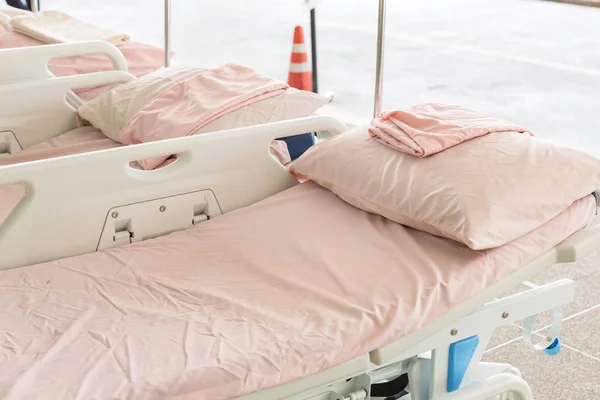 Hastane Acil Serviste Boş Yatak Lüks Özel Koğuş Donanımlı Hastane — Stok fotoğraf