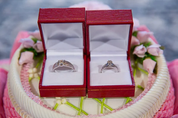 Anillo Diamantes Anillo Bodas Anillo Bodas Precio Novia Símbolos Boda — Foto de Stock