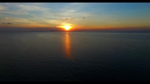 Вид Повітряне Зображення Безпілотника Приголомшливого Красивого Морського Пляжу Бірюзовою Водою — стокове відео
