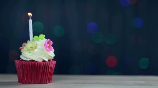 Beker Taart Gelukkige Verjaardag Tekst Screen Achtergrond Verjaardag Cupcake Met — Stockvideo