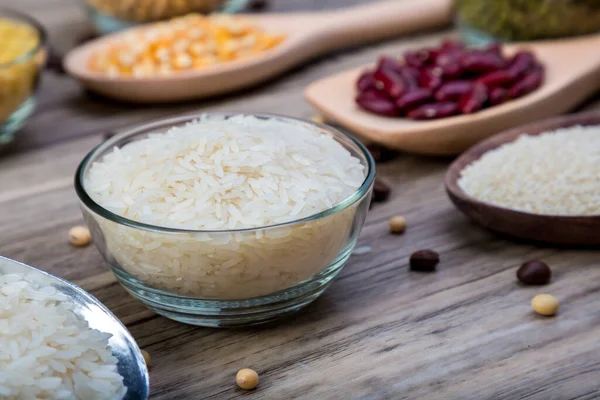 Arroz Blanco Arroz Jazmín Tailandés Tazón Sobre Fondo Madera Grano — Foto de Stock