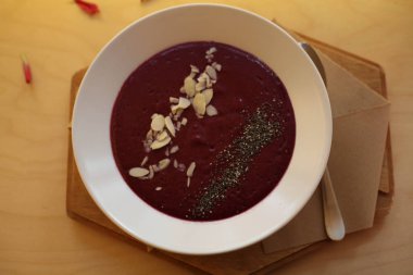 En sevdiğiniz kafe akşamları yürümek daha iyidir.