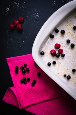 Pasta nefis, baharatlı kek.