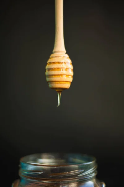 Honey Flows Honey Spoon Jar Sweet Honey — Stock Photo, Image