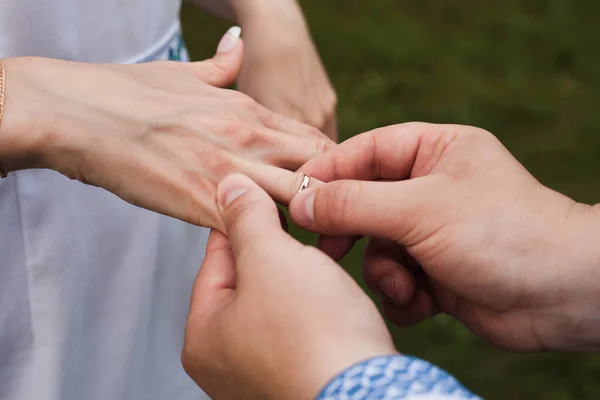 Man Puts Wedding Ring Woman Husband Wife Wedding Day Close — Stock Photo, Image