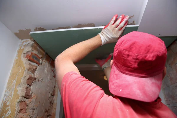 Llenado Paredes Montaje Encolado Placas Yeso Durante Renovación Una Habitación — Foto de Stock