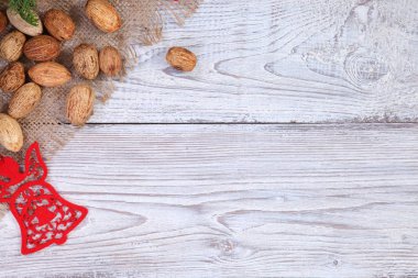 Gri ahşap arka plan üzerinde Noel kompozisyon