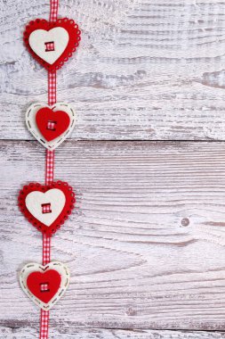 Gri ahşap arka plan üzerinde Noel vintage çelenk