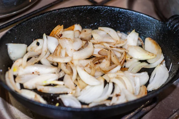 Zwiebeln Anbraten Gehackte Zwiebel Der Pfanne — Stockfoto