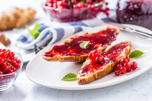 Tasty Breakfast Red Currants Marmalade Croissants Butter Mint Leaves — Stock Photo, Image