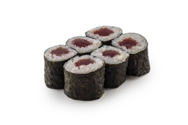 Suhi pirinç maki Japon mutfağı üzerine beyaz izole bölümünü.