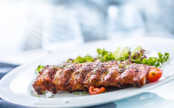 Grilled Barbecue Pork Ribs White Plate Menu Pub Restaurant — Stock Photo, Image