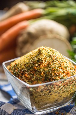 Baharat baharat çeşni vegeta kurutulmuş havuç maydanoz kereviz parsnips ve tuz veya glutamat olmadan.