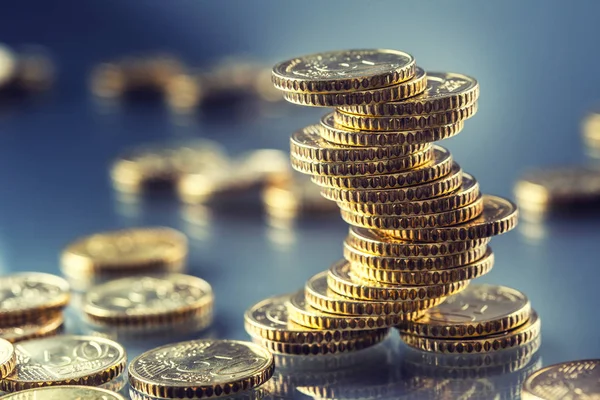 Euro coins stacked on each other in different positions — Stock Photo, Image