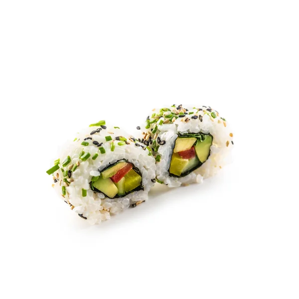 Sushi califórnia rolar diferentes tipos isolados em fundo branco — Fotografia de Stock