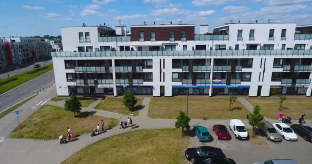 Varşova apartman kompleksi yan görünüm — Stok video