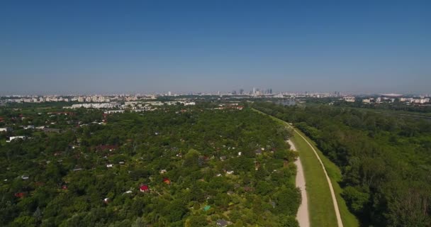 Panorama över staden Warszawa. Flygfoto. Långt borta — Stockvideo