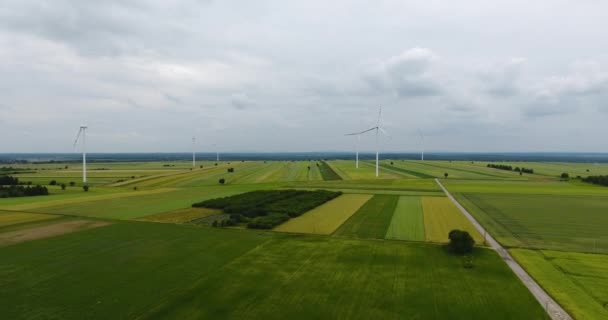 Warschau Polen Voorwaartse Beweging Luchtfoto Windturbines Een Platteland — Stockvideo