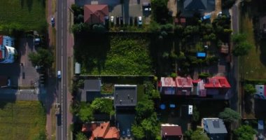 Gün batımında varoşlarda havai görünümü