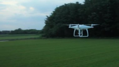 Robot Hovers havada: Varşova, Polonya