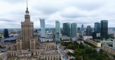Varşova güzel gökdelenlerin hava Steady Shot. Panorama