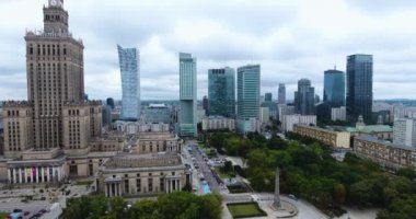 Atış Varşova Modern gökdelenlerin artan