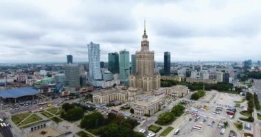 Varşova şehir merkezinin Timelapse. Panoramik havadan görünümü