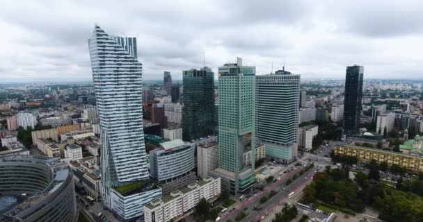 Воздушный стрелок современных Warsaw Skyscrapers — стоковое видео