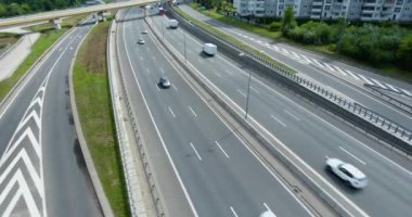 A karayolu tarafından geçen trafiğine. Üstgeçidin Otoban, otoyol