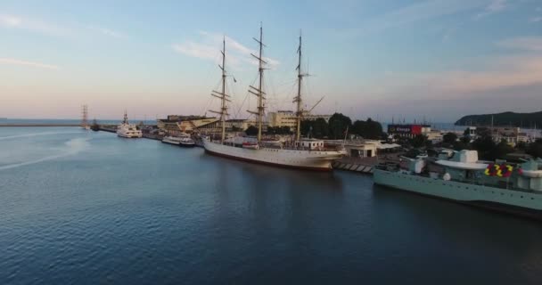 Barco Vela Grande Estacionado Porto Gdynia Polônia 2018 — Vídeo de Stock