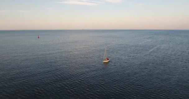 Яхта Вітрилами Відкритому Морі Гдиня Польща — стокове відео