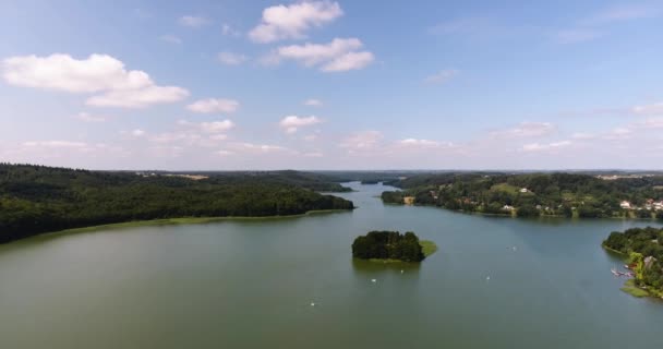 Panorama Lake Valley. Plano de fundo da floresta aérea — Vídeo de Stock