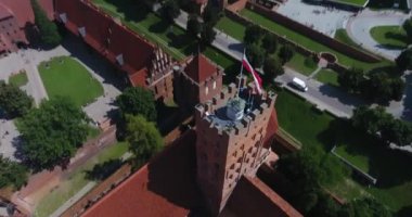 Yukarı eğimli. Drone atış Polonya Germen sipariş kalesinin ortaya çıkarır. Havadan görünümü