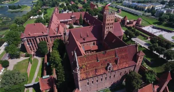 Dachburg der teutonischen Ordnung in Malbork, Polen — Stockvideo