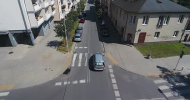 Anteni: Sokağın hareket taksi izleyin: Varşova, Polonya