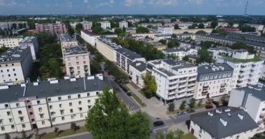 Cityscape. Banliyö bölgesi. Blok daireler. Havadan görünümü: Varşova, Polonya