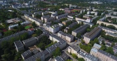 Anteni: Yoğun daire blok karmaşık alan: Varşova, Polonya
