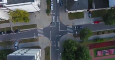 Banliyö daire alanında hava dikey çatı görünümü: Varşova, Polonya