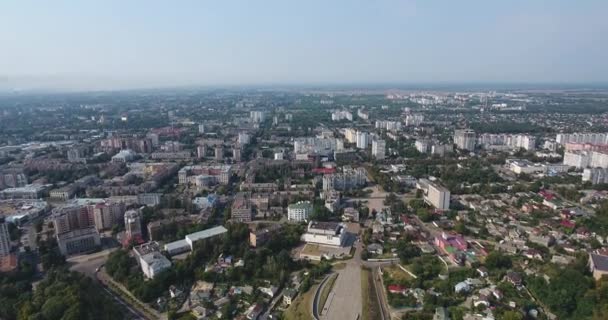 Tjerkasy staden och Rose Valley Park. Aerial nedtiltning — Stockvideo