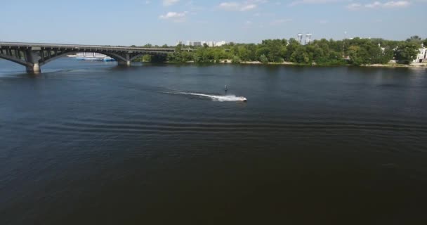 Aerea Equitazione Water Scooter Sul Fiume Dnieper Kiev Ucraina — Video Stock