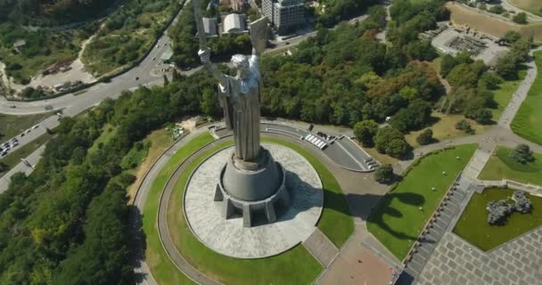 Flygfoto Över Monumentet Fäderneslandet Solig Dag Kiev Ukraina — Stockvideo