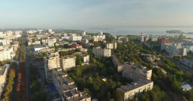 Sunrise, yoğun yerleşik alanının havadan görünümü