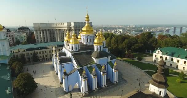 Michael Gouden Koepels Klooster Rondvliegen Kiev Oekraïne — Stockvideo