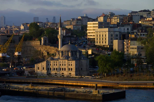 Vue Mosquée Sokollu Mehmed Pacha Des Grues Portuaires Dans Partie — Photo